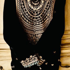 Beutiful soft Velvet kurta  , Used like new ! Soft,Dark Green,classy embriordry,